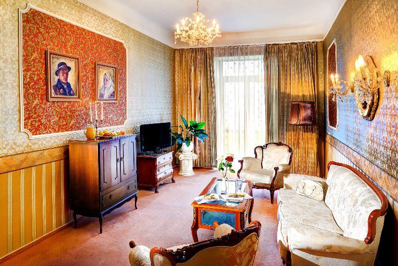 Grand Praha 4*